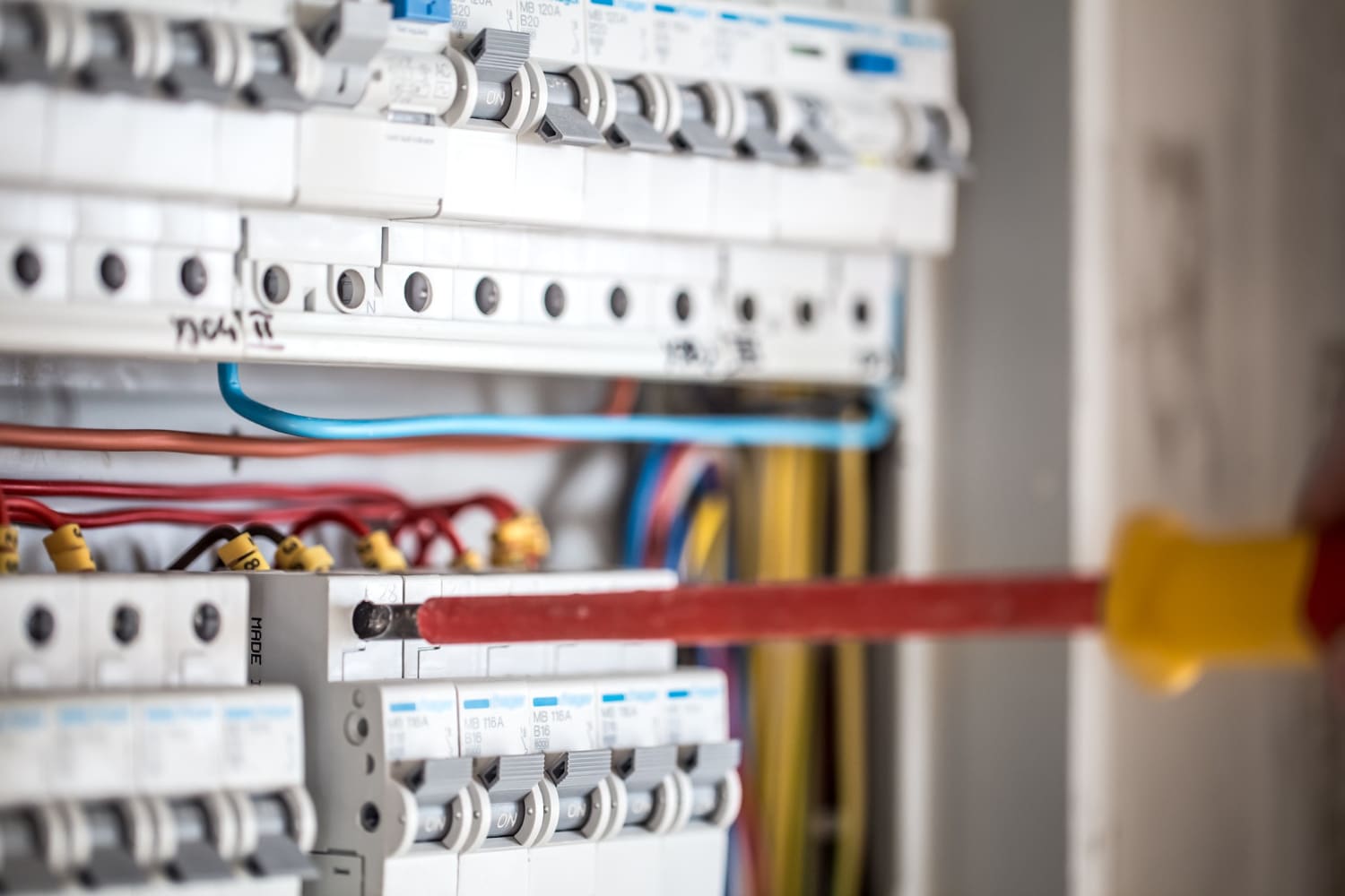 Travaux d'électricité résidentielle dans le Calvados